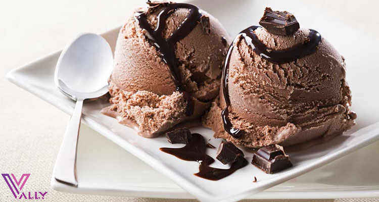 طرزر تهیه بستنی خانگی شکلاتی